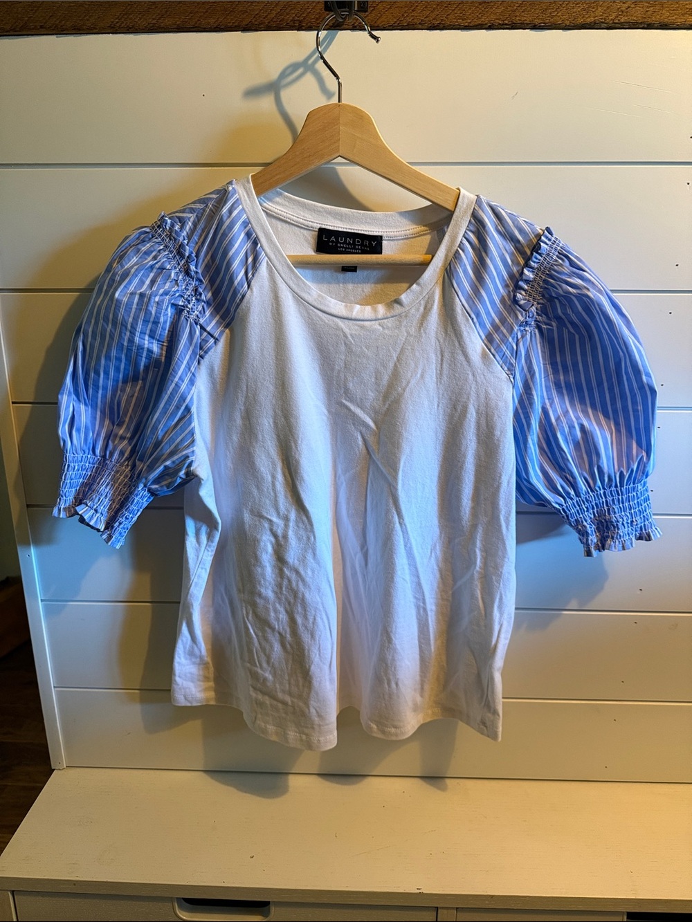 Laundry By Shelli Segal White Tee with Blue Pin-Striped Puff Sleeves